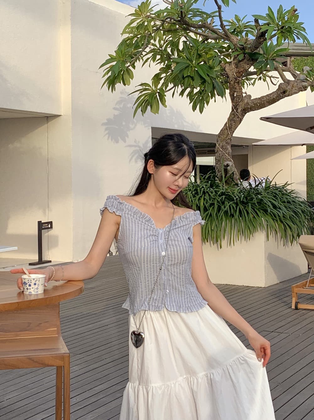 재고 있음 chic 부드러운 Pleat 측면 상쾌 블루 스트라이프 수 있습니다. 오프숄더 둘 착용 셔츠 상세 이미지 16