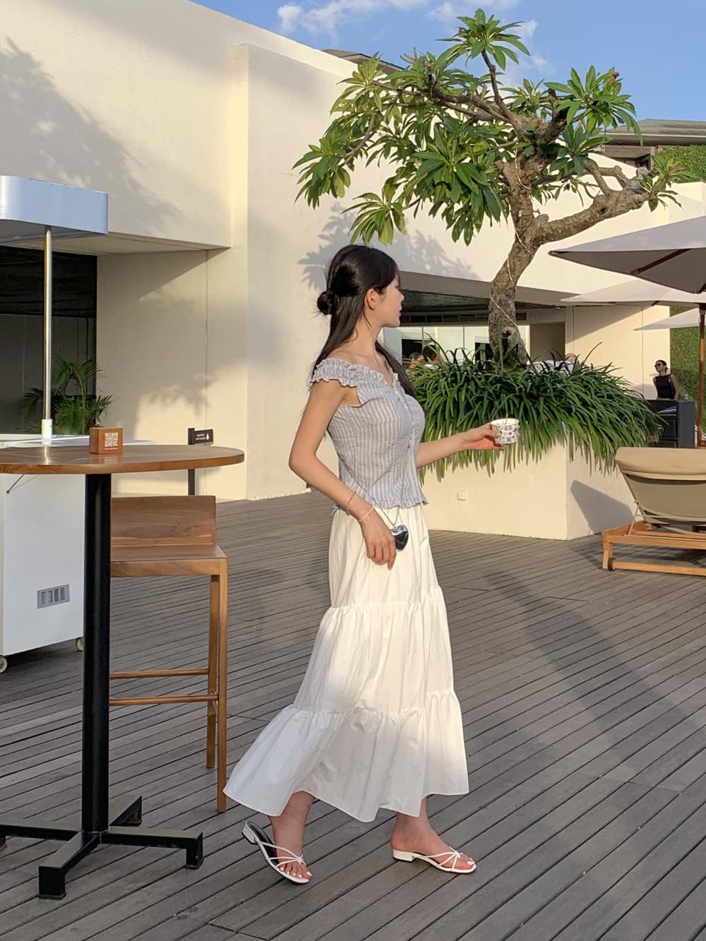 재고 있음 chic 부드러운 Pleat 측면 상쾌 블루 스트라이프 수 있습니다. 오프숄더 둘 착용 셔츠 상세 이미지 17