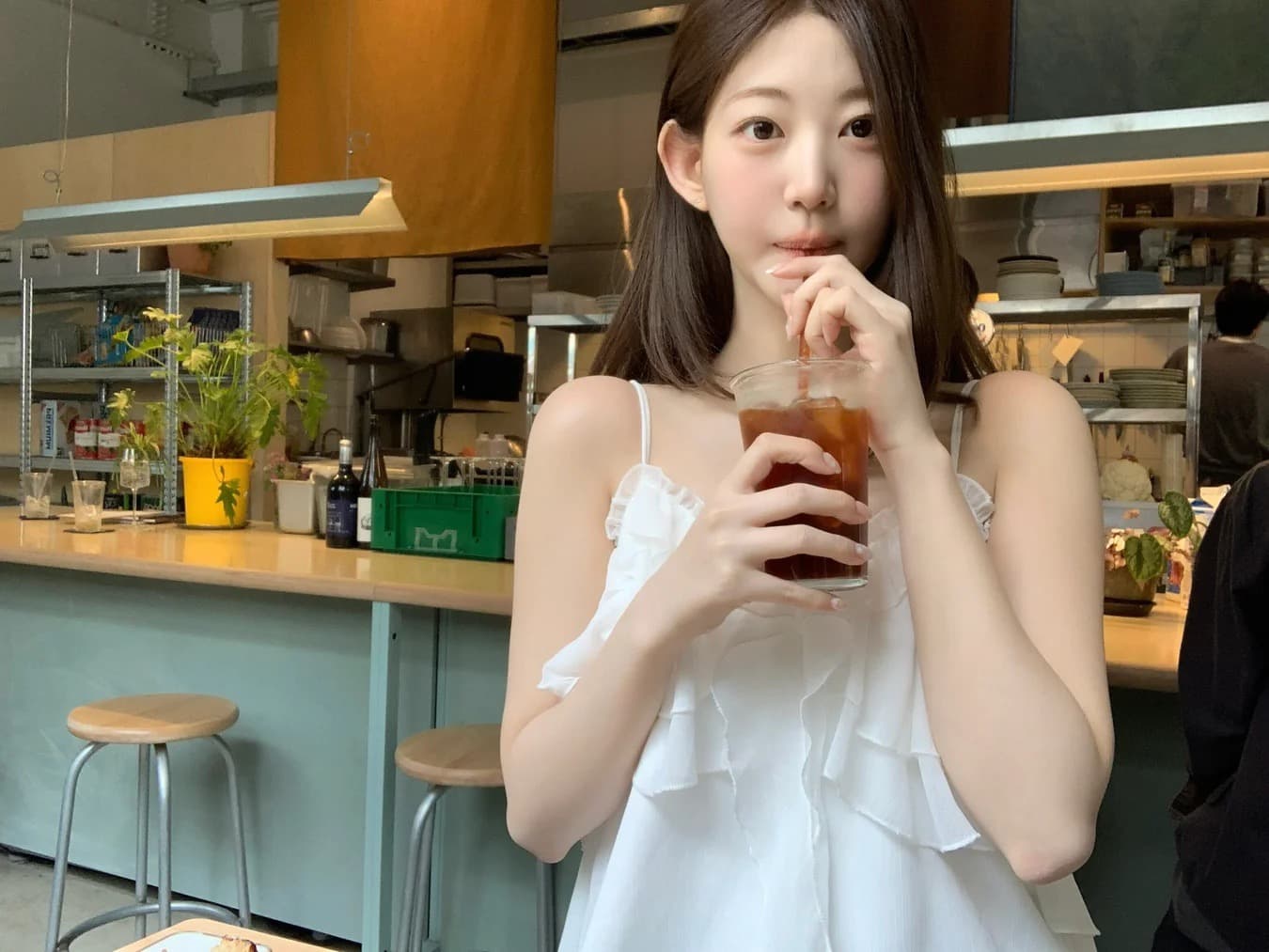 재고 있음 슈퍼 아름다움 레이스 불규칙 슬립 수준 조끼 단색 연꽃 잎 레이스 연령 감소 슬림해 보이는 캐미솔 상세 이미지 12