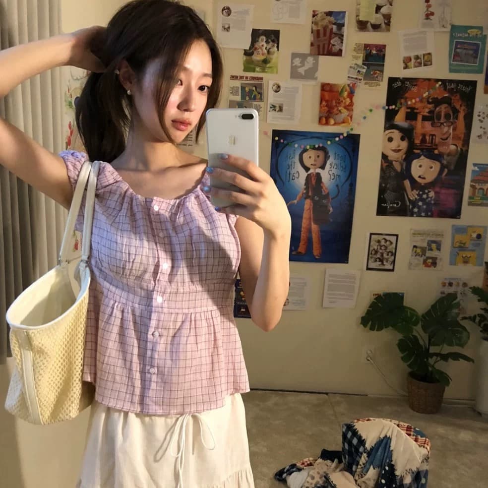 재고 있음 chic 버블 반팔 허리 수축 슬림해 보이는 인형 셔츠