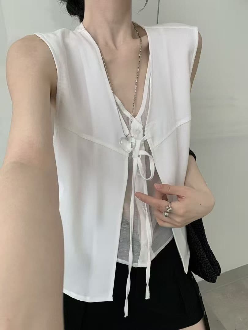 chic 페이크 레이어드 V넥 레이스업 민소매 베스트 조끼 여성 이미지 2