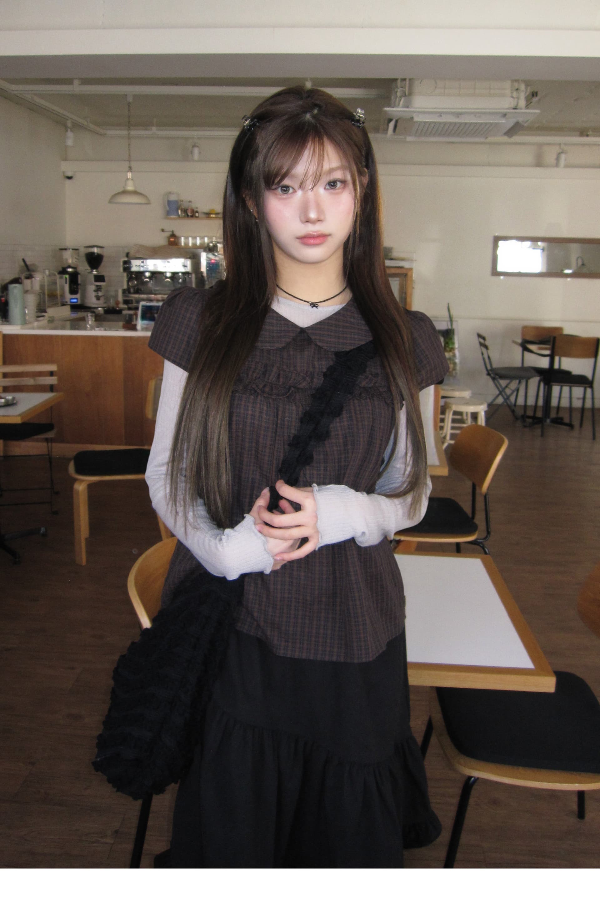 재고 있음 레트로 레이스 베이비 칼라 반팔 맨위 루즈핏 슬림해 보이는 격자 무늬 셔츠 상세 이미지 4