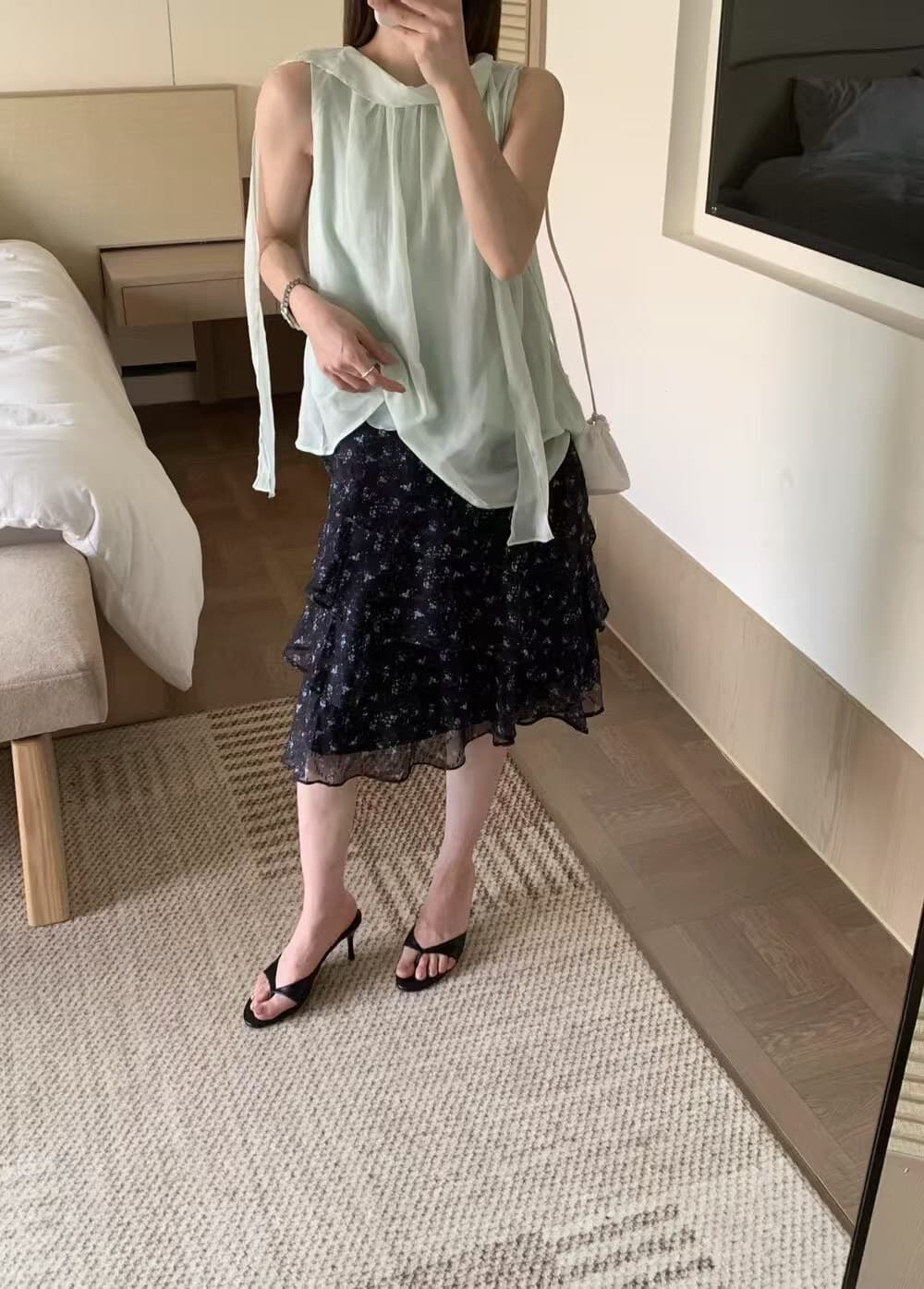 재고 있음 chic 다용도 단색 연령 감소 레이스업 분위기 센스 캐미솔 상세 이미지 4