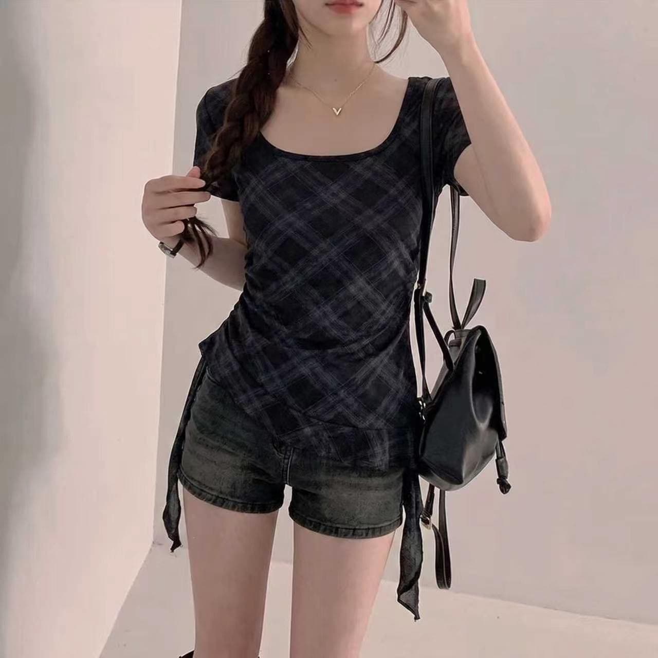 재고 있음 chic 불규칙 u 칼라 반팔 티셔츠 몸매 가꾸기 슬림해 보이는 다용도 맨위 여성 상세 이미지 2
