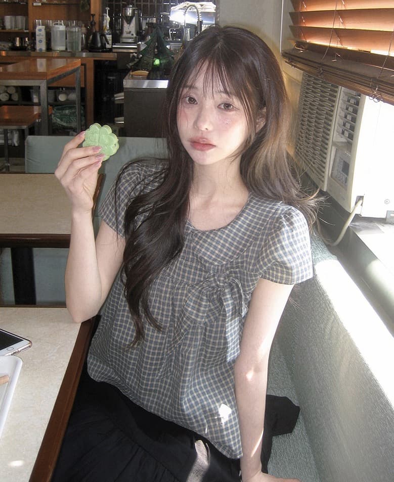 재고 있음 chic 한 여름 귀신 부서 소녀 레트로 디자인 센스 체크무늬 나비 매듭 베이비 칼라 셔츠 상세 이미지 2