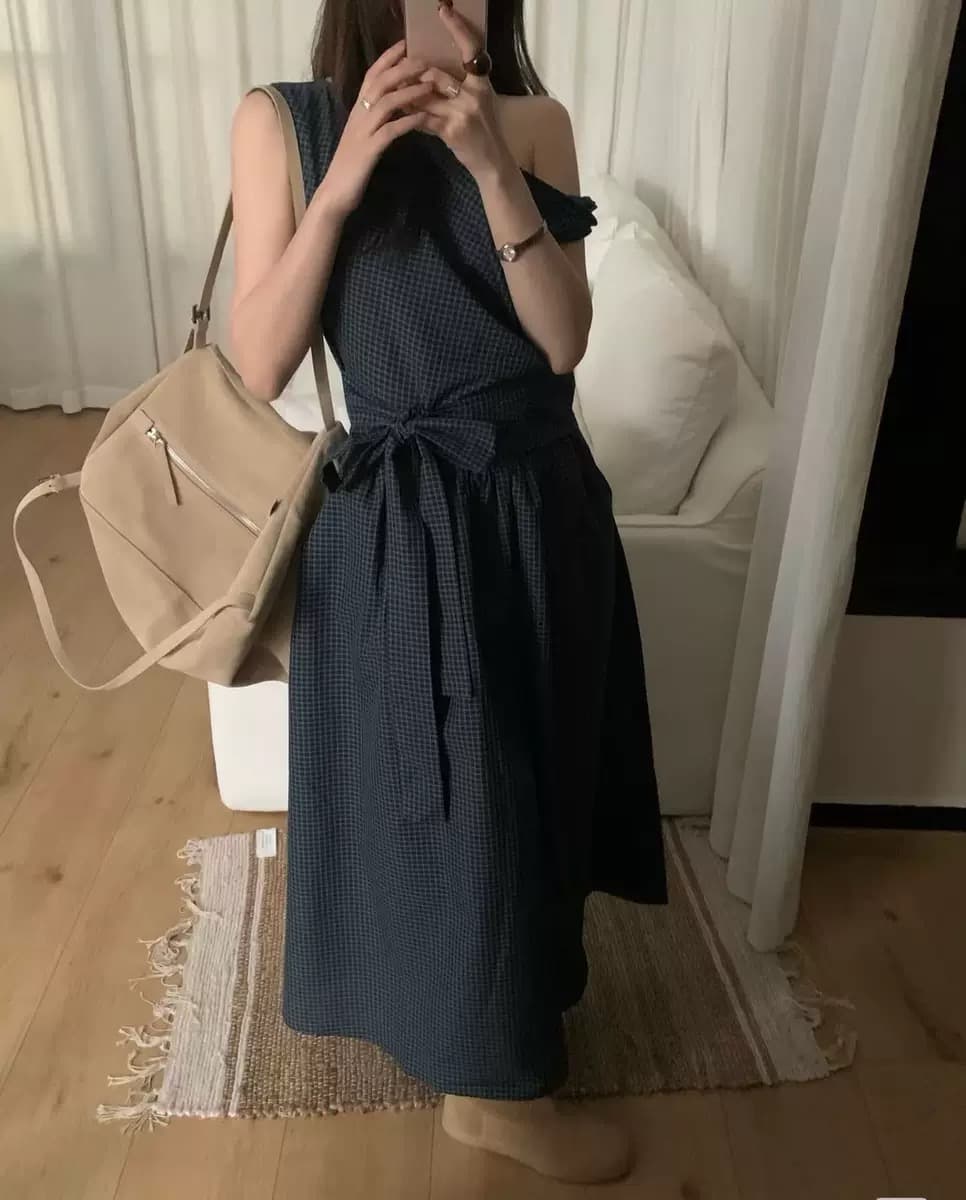 chic 한 부서 체크무늬 비대칭 매듭 비스듬한 어깨 민소매 드레스 상세 이미지 9