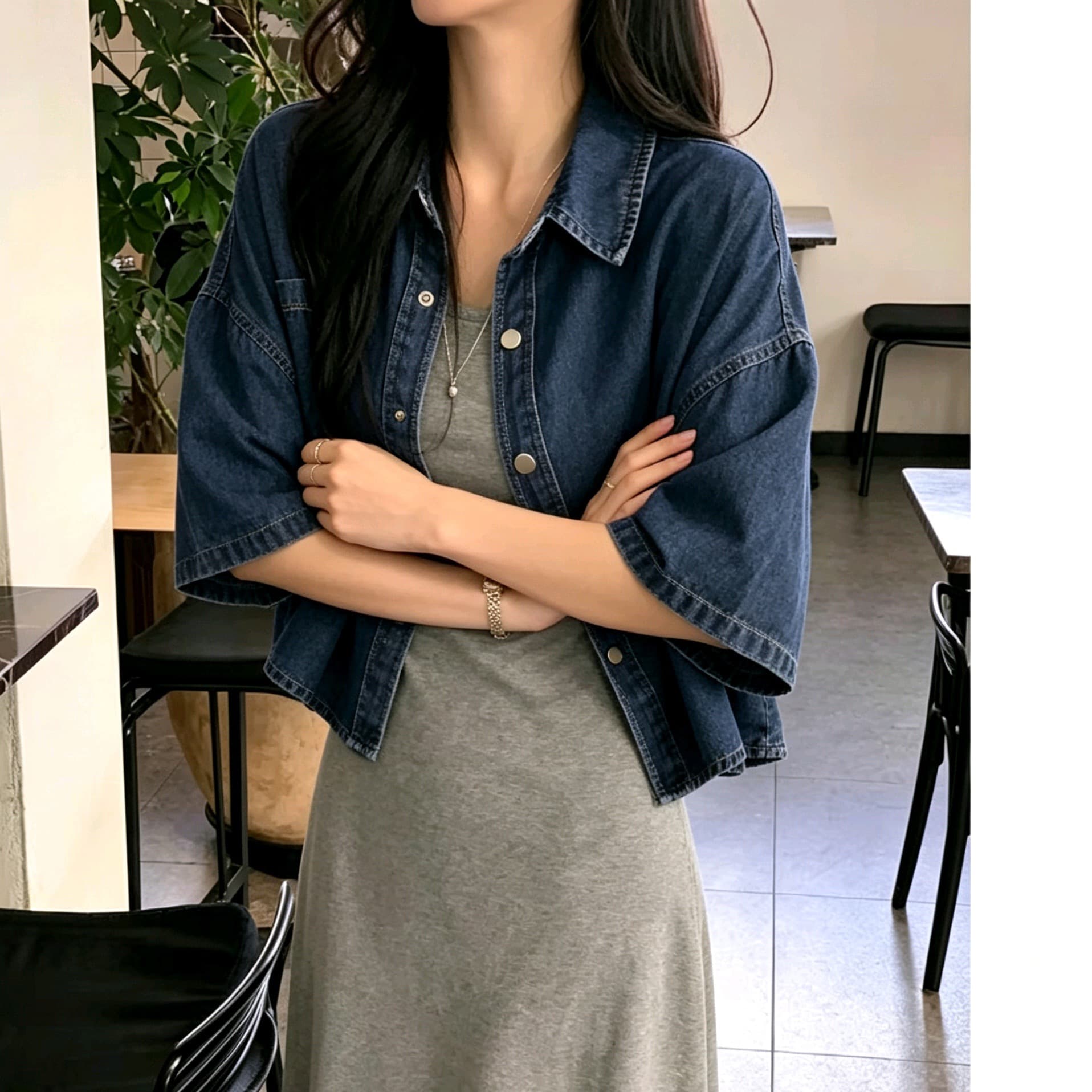 재고 있음 2026 미니멀리즘 폴로 칼라 반소매 데님 짧은 외투 셔츠 상세 이미지 10