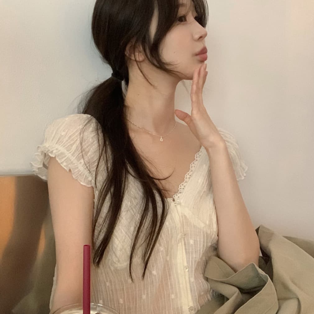 재고 있음 한 부서 여름 신선함 V넥 귀여운 연령 감소 인형 셔츠 일상 다용도 작은 셔츠 이미지 4
