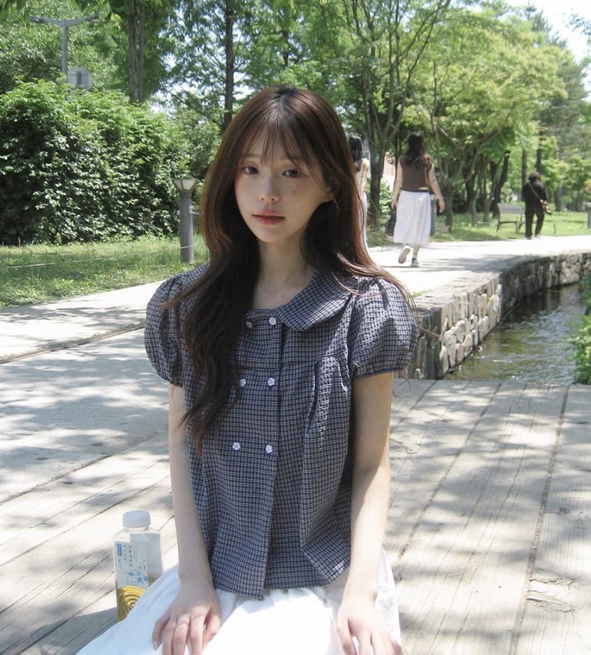 재고 있음 chic 한국 스타일 여름 새로운 연령 감소 베이비 칼라 꽃 버클 이중 버튼 반팔 셔츠 상세 이미지 3