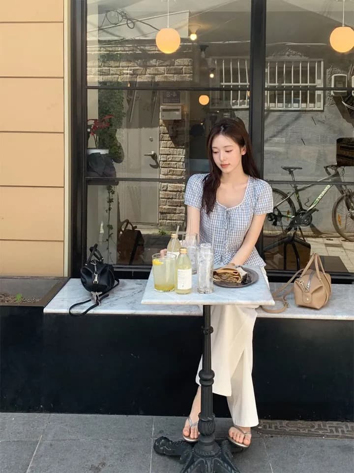 재고 있음 chic 달콤함 체크무늬 레이스업 반팔 광장 칼라 셔츠 상세 이미지 30
