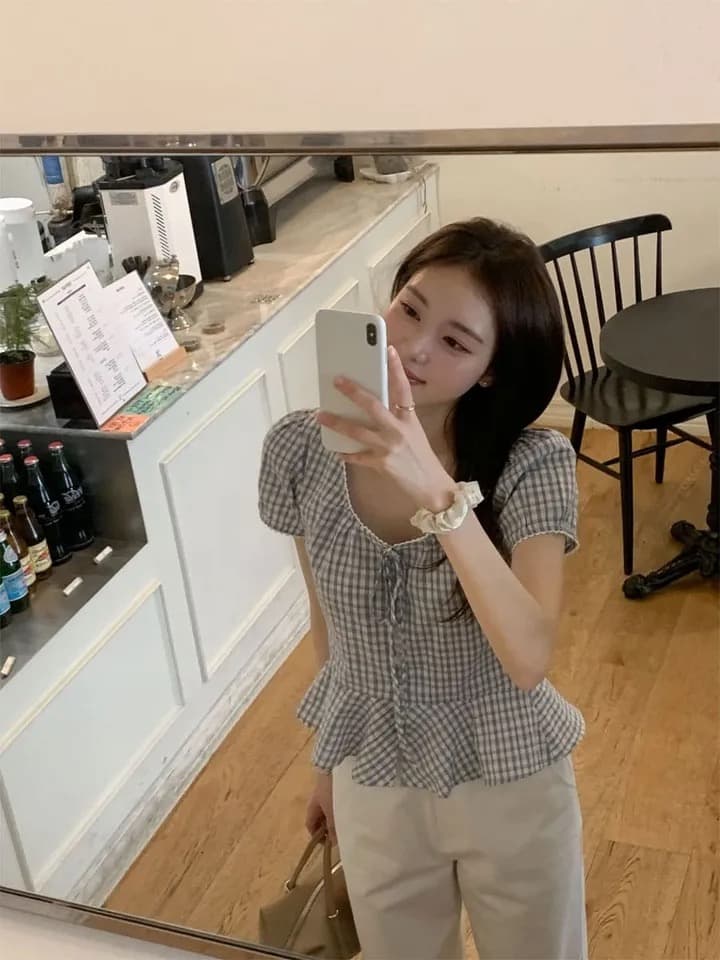 재고 있음 chic 달콤함 체크무늬 레이스업 반팔 광장 칼라 셔츠 상세 이미지 38