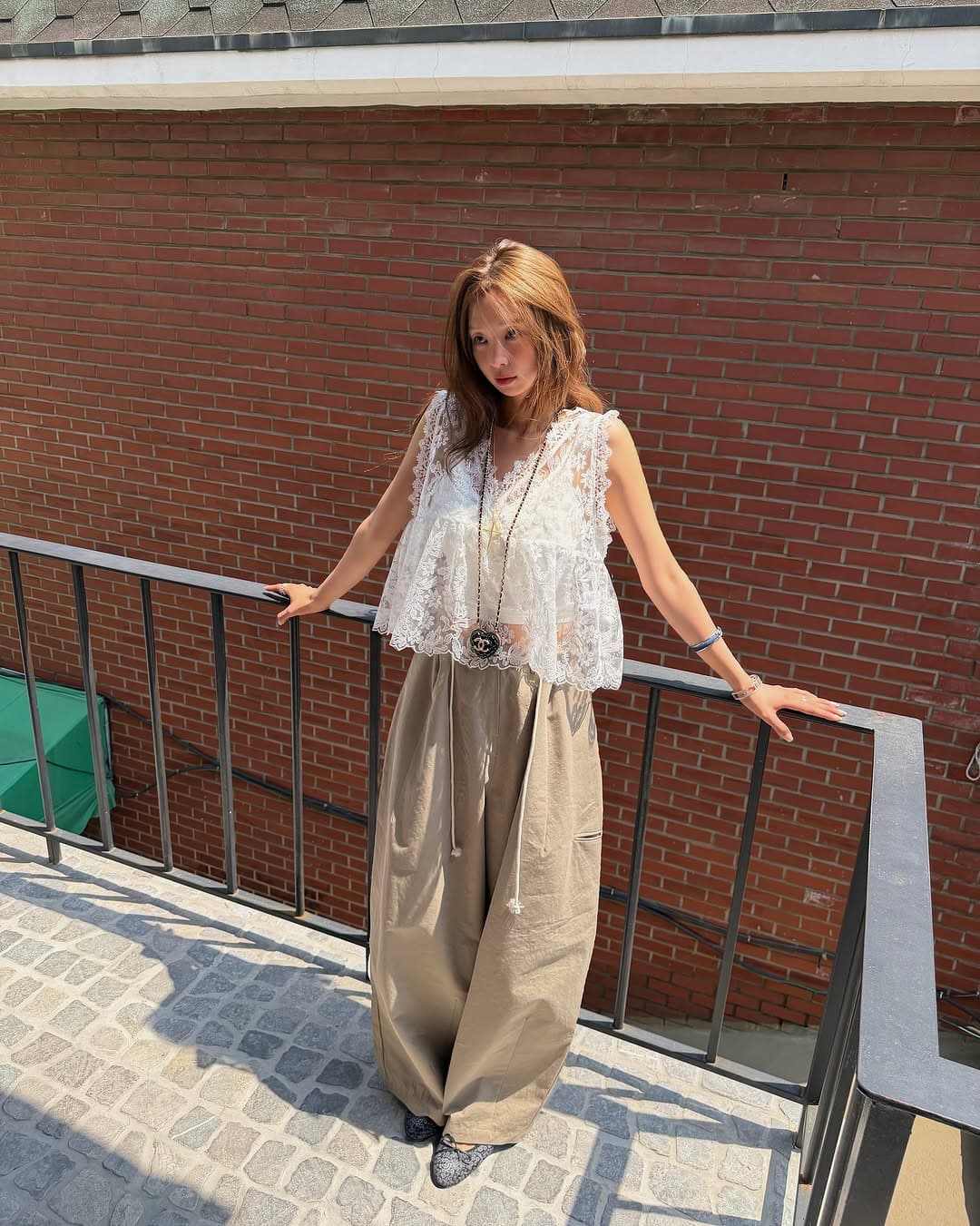 재고 있음 chic 다용도 레이스 조끼 상세 이미지 14