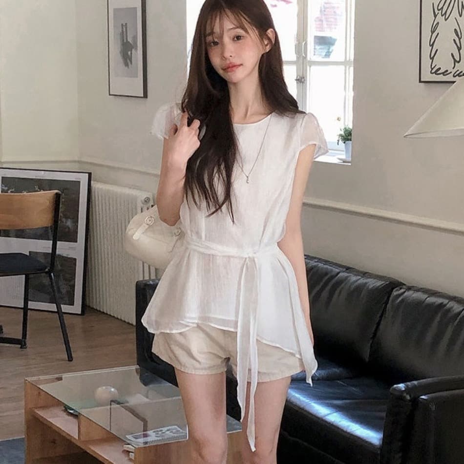 재고 있음 chic 동대문 새로운 미니멀리즘 불규칙 허리 수축 슬림해 보이는 라운드 넥 쉬폰 블라우스 이미지 2