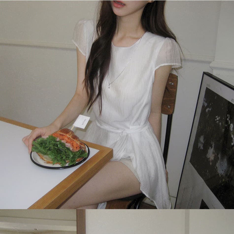 재고 있음 chic 동대문 새로운 미니멀리즘 불규칙 허리 수축 슬림해 보이는 라운드 넥 쉬폰 블라우스 상세 이미지 3