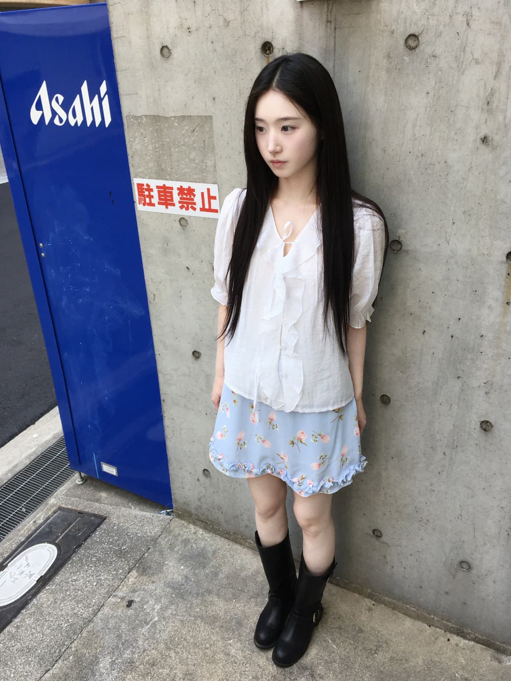 2026 여름 프릴 폴로 칼라 화이트 반팔 셔츠 상세 이미지 7