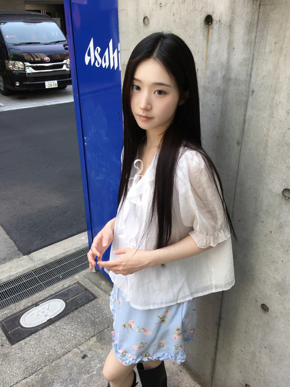 2026 여름 프릴 폴로 칼라 화이트 반팔 셔츠 상세 이미지 12