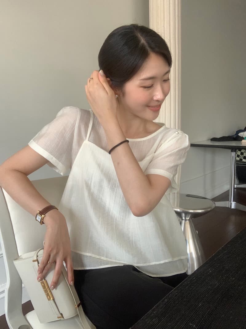 있음 선적 프랑스식 부드러운 바람 라운드 넥 스택 착용 디자인 투피스 세트 거품 소매 질감 센스 쉬폰 톱 상세 이미지 16