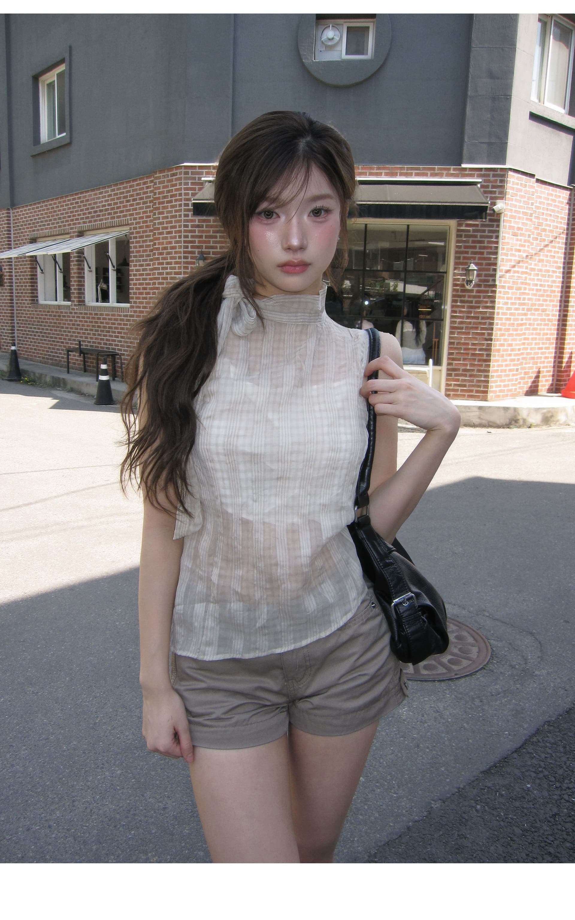한국 ins 레트로 스탠드 칼라 행침 목 나비 매듭 스트랩 질감 센스 주름 체크무늬 민소매 셔츠 상세 이미지 10
