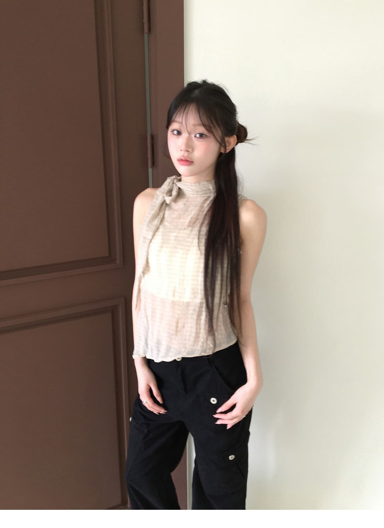 한국 ins 레트로 스탠드 칼라 행침 목 나비 매듭 스트랩 질감 센스 주름 체크무늬 민소매 셔츠 상세 이미지 23