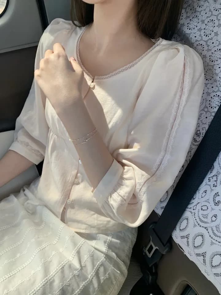 재고 있음 chic 이른 가을 품격 부드러운 바람 레이스 측면 쇼트 스타일 7부 소매 셔츠 이미지 2