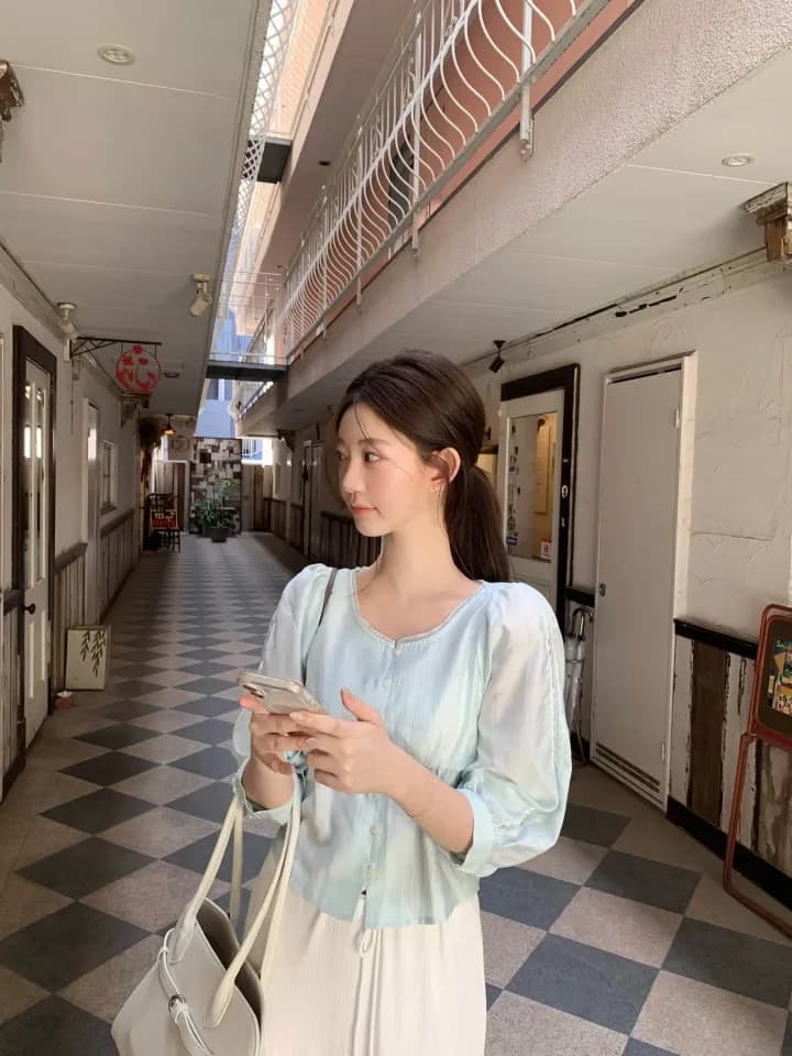 재고 있음 chic 이른 가을 품격 부드러운 바람 레이스 측면 쇼트 스타일 7부 소매 셔츠 상세 이미지 7