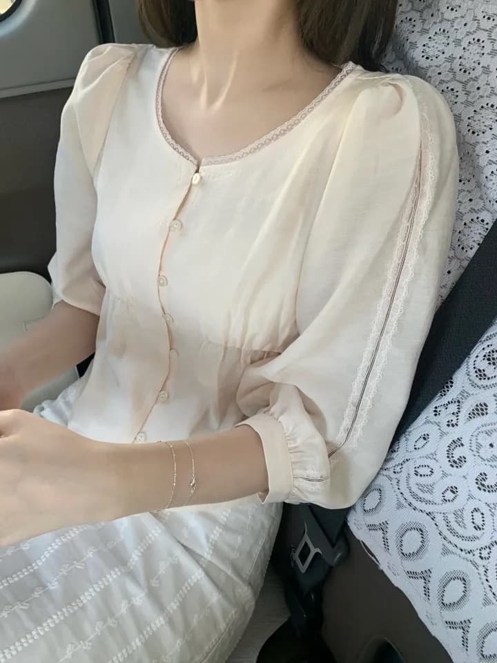 재고 있음 chic 이른 가을 품격 부드러운 바람 레이스 측면 쇼트 스타일 7부 소매 셔츠 상세 이미지 16