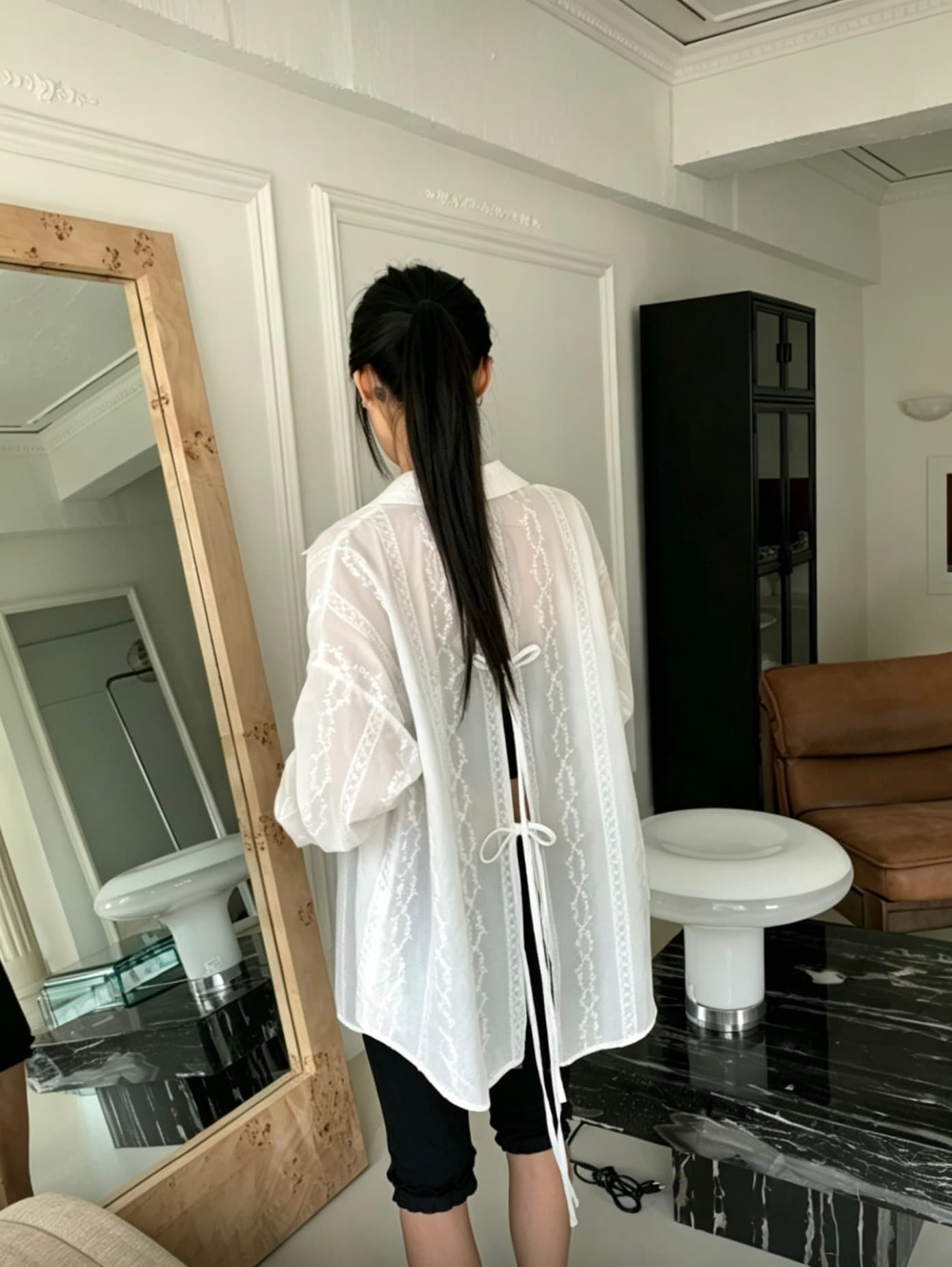 재고 있음 chic 새로운 한국 스타일 자수 이후 트임 셔츠 상세 이미지 9