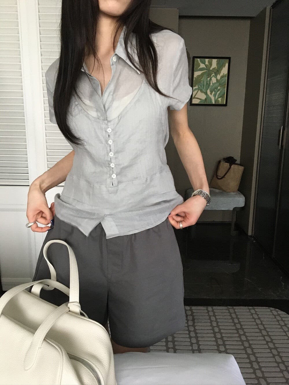 재고 있음 2026 여름 다용도 폴로 칼라 레이스업 행침 목 슬립 페이크 레이어드 반팔 셔츠 상세 이미지 10