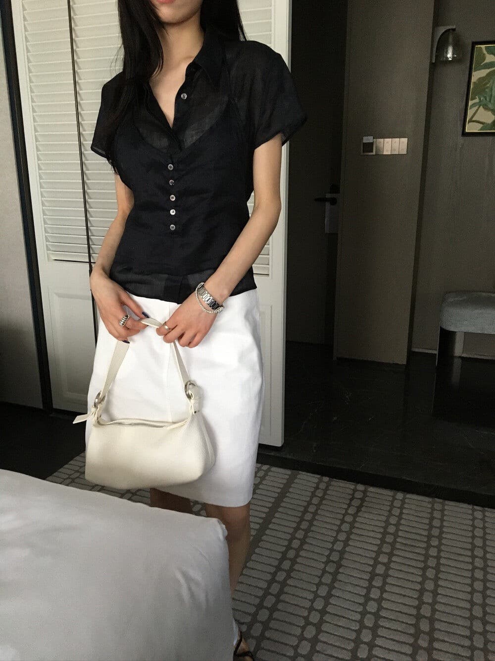 재고 있음 2026 여름 다용도 폴로 칼라 레이스업 행침 목 슬립 페이크 레이어드 반팔 셔츠 상세 이미지 13