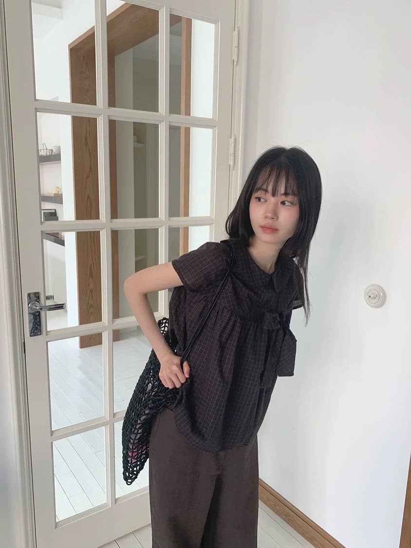 재고 있음 chic 한 여름 귀신 부서 소녀 레트로 디자인 센스 체크무늬 나비 매듭 베이비 칼라 셔츠 이미지 4