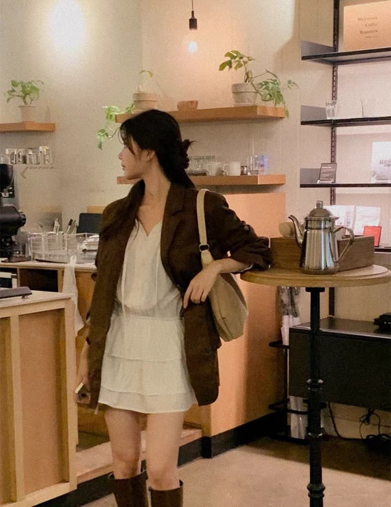 있음 선적 V넥 레이스업 허리 수축 프릴 셔츠 드레스 미니 스커트 상세 이미지 12