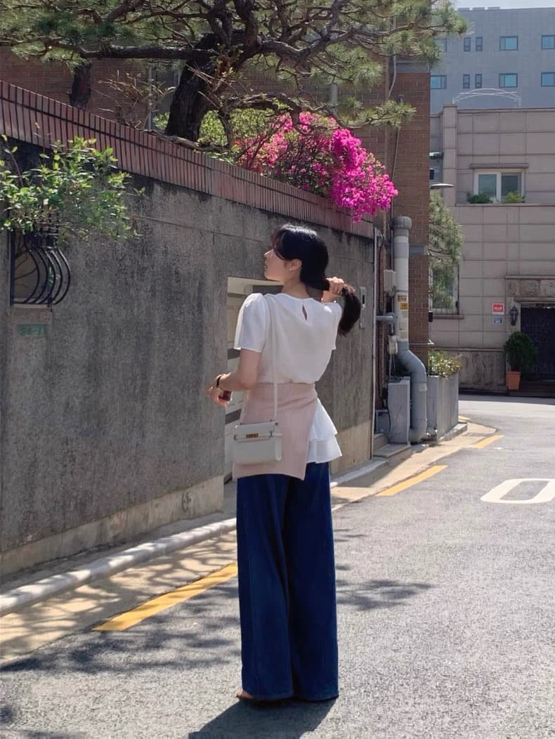 재고 있음 한국 ins 라운드 넥 주름 거품 소매 이중층 프릴 셔츠 상세 이미지 4