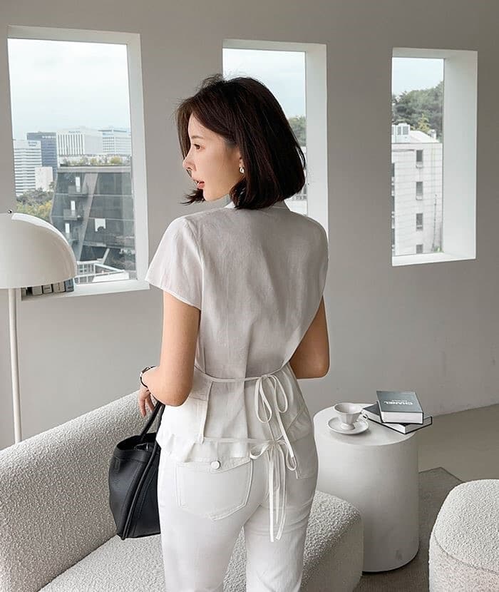 재고 있음 2026 여름 다용도 폴로 칼라 레이스업 행침 목 슬립 페이크 레이어드 반팔 셔츠 상세 이미지 10
