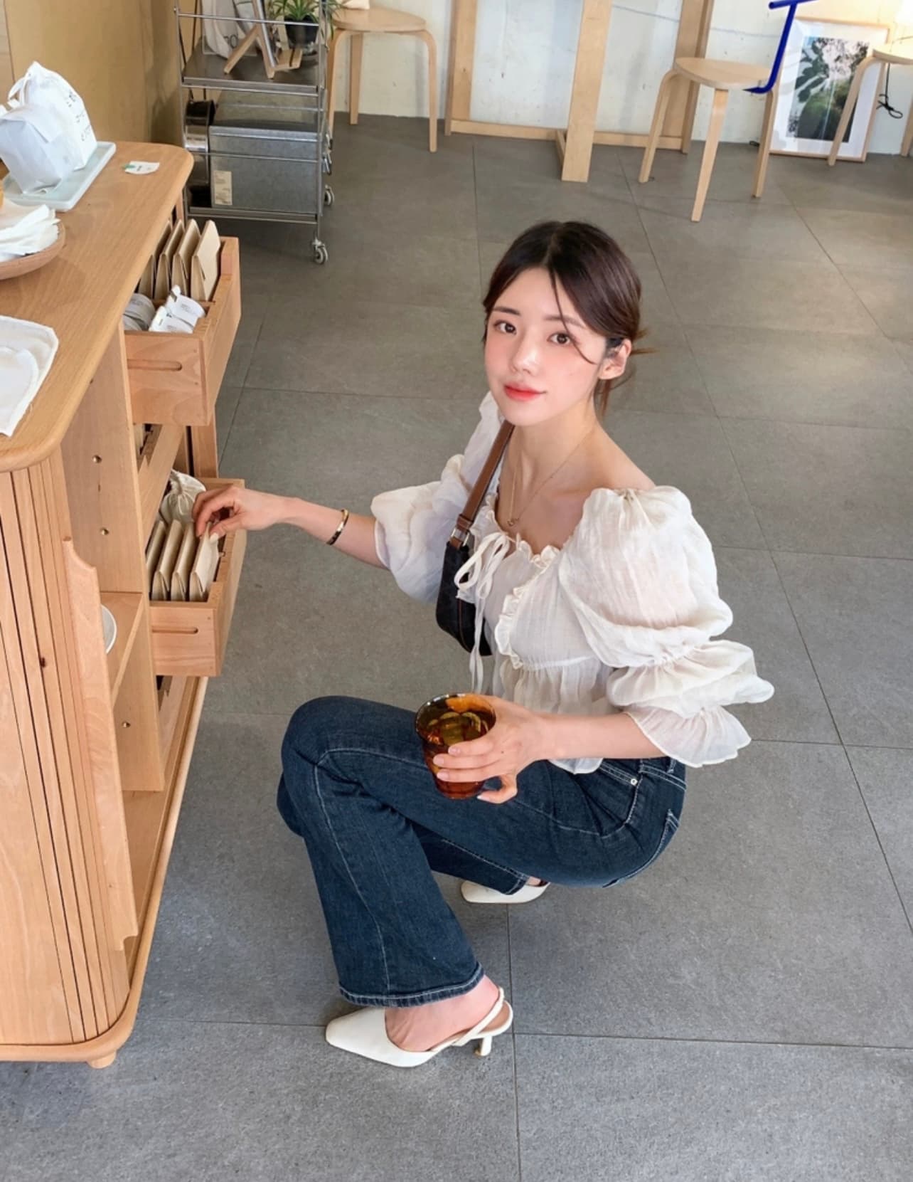 재고 있음 chic 가을 다용도 단색 프릴 셔츠 상세 이미지 7