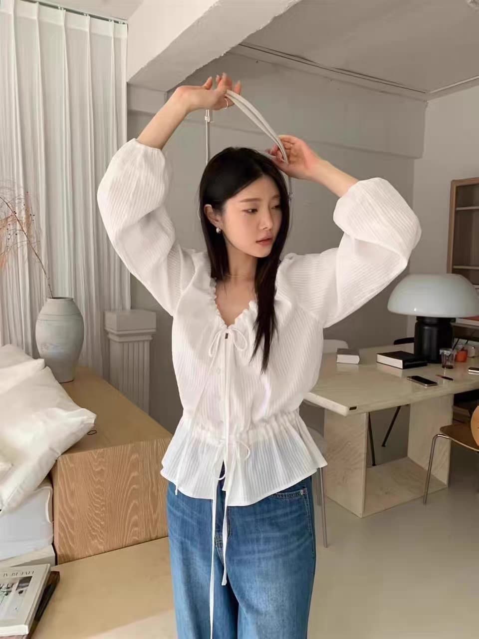 재고 있음 2026 한국 아메리칸 소녀 스트라이프 레이스업 루즈핏 느긋한 바람 셔츠 맨위 상세 이미지 8