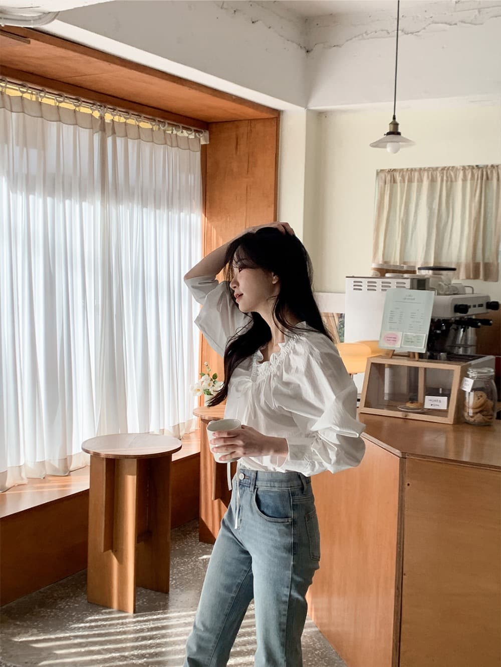 재고 있음 chic 이른 가을 한 부서 부드러운 프랑스식 품격 프릴 V넥 주름 장식 레이스업 긴팔 Chic 셔츠 상세 이미지 7