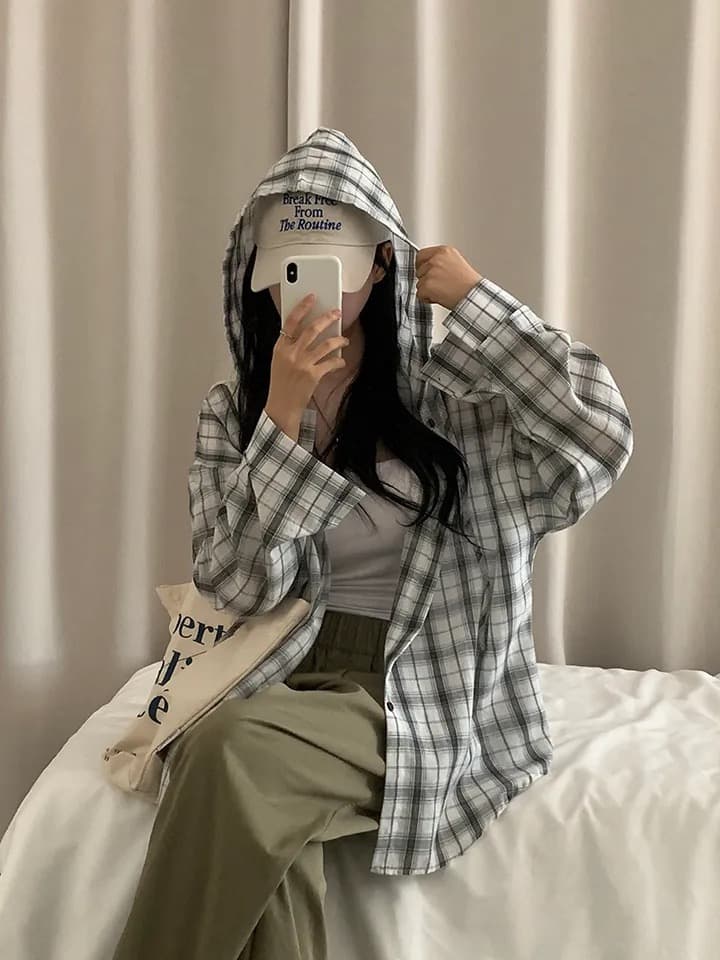 재고 있음 한국 스타일 다용도 체크무늬 후드 셔츠 여성 코트 자외선 차단 체크무늬 긴팔 셔츠 상세 이미지 7