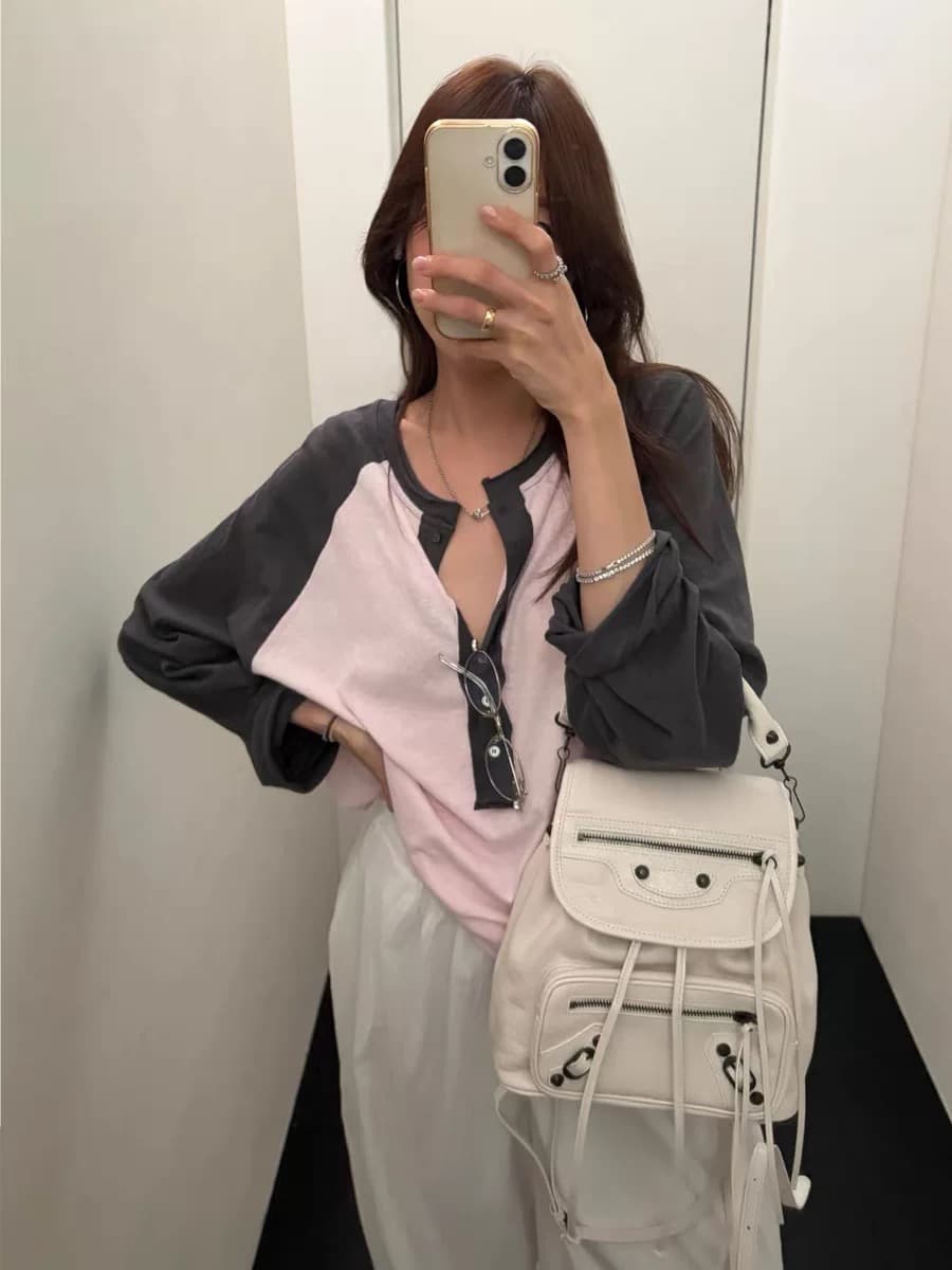 재고 있음 한국 동대문 느슨함 센스 느긋한 바람 얇은 스타일 배색 삽입 어깨 헨리 칼라 긴팔 티셔츠 여성 상세 이미지 14