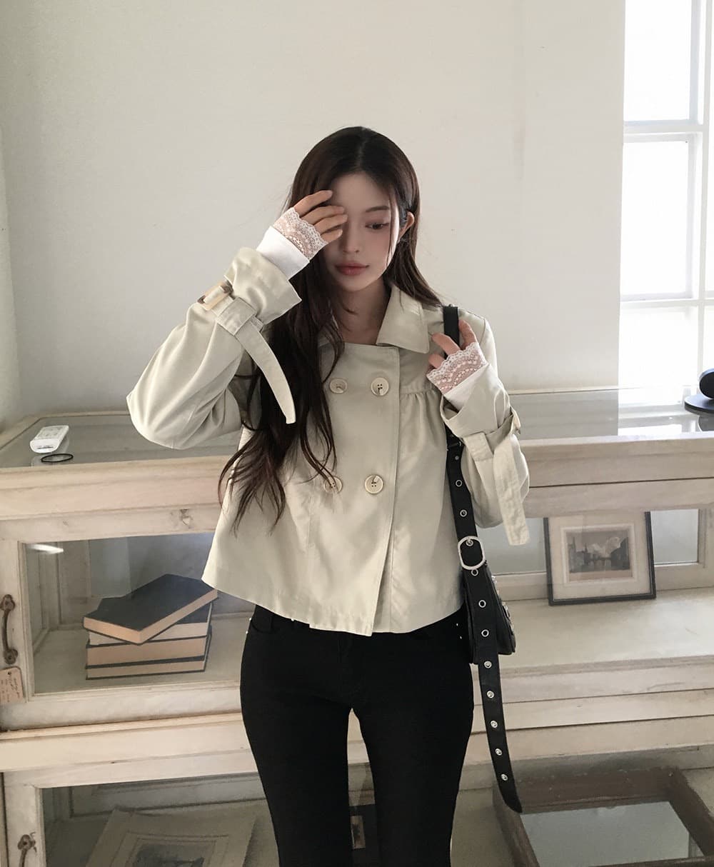 재고 있음 2026 가을 새로운 영국식 바람 이중 버튼 폴로 칼라 쇼트 스타일 긴팔 작은 바람 의류 여성 상세 이미지 5