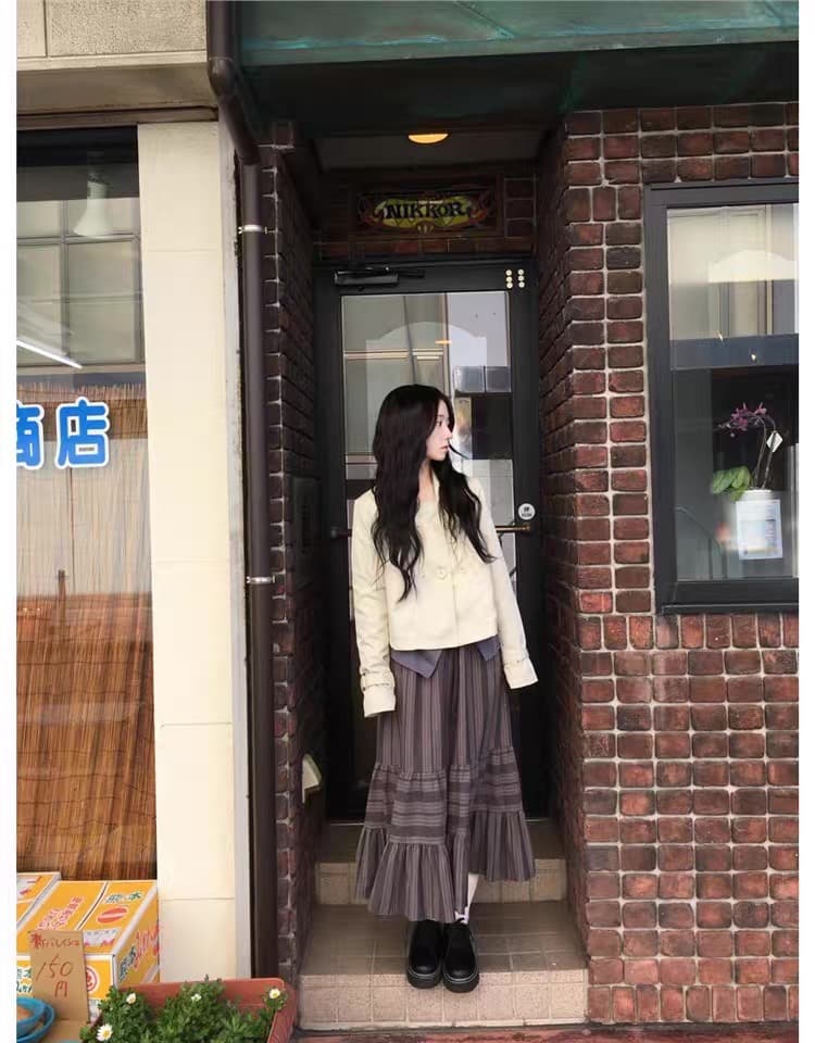 재고 있음 2026 가을 새로운 영국식 바람 이중 버튼 폴로 칼라 쇼트 스타일 긴팔 작은 바람 의류 여성 상세 이미지 11