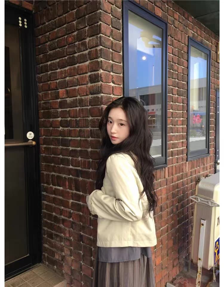 재고 있음 2026 가을 새로운 영국식 바람 이중 버튼 폴로 칼라 쇼트 스타일 긴팔 작은 바람 의류 여성 상세 이미지 13