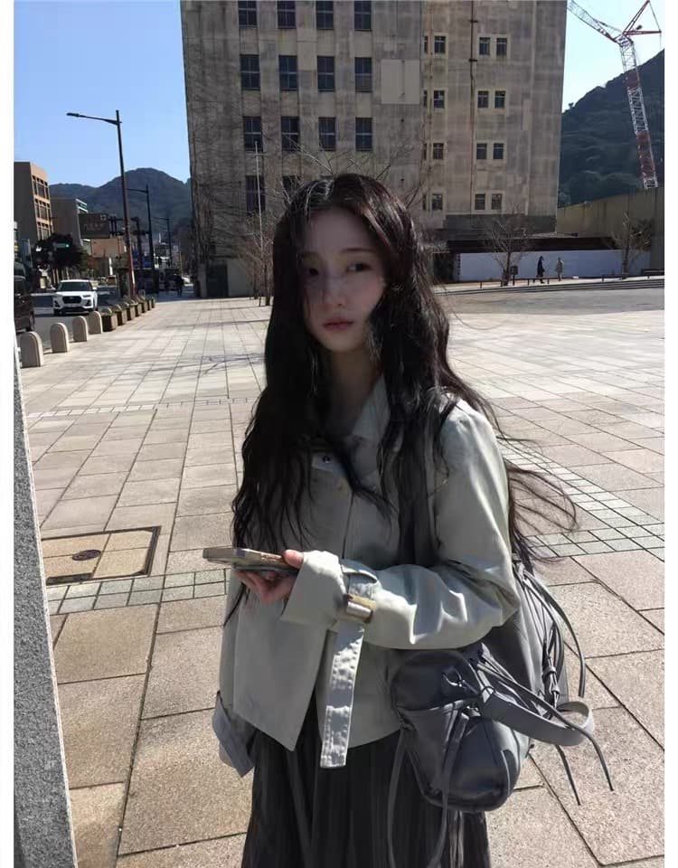 재고 있음 2026 가을 새로운 영국식 바람 이중 버튼 폴로 칼라 쇼트 스타일 긴팔 작은 바람 의류 여성 상세 이미지 25