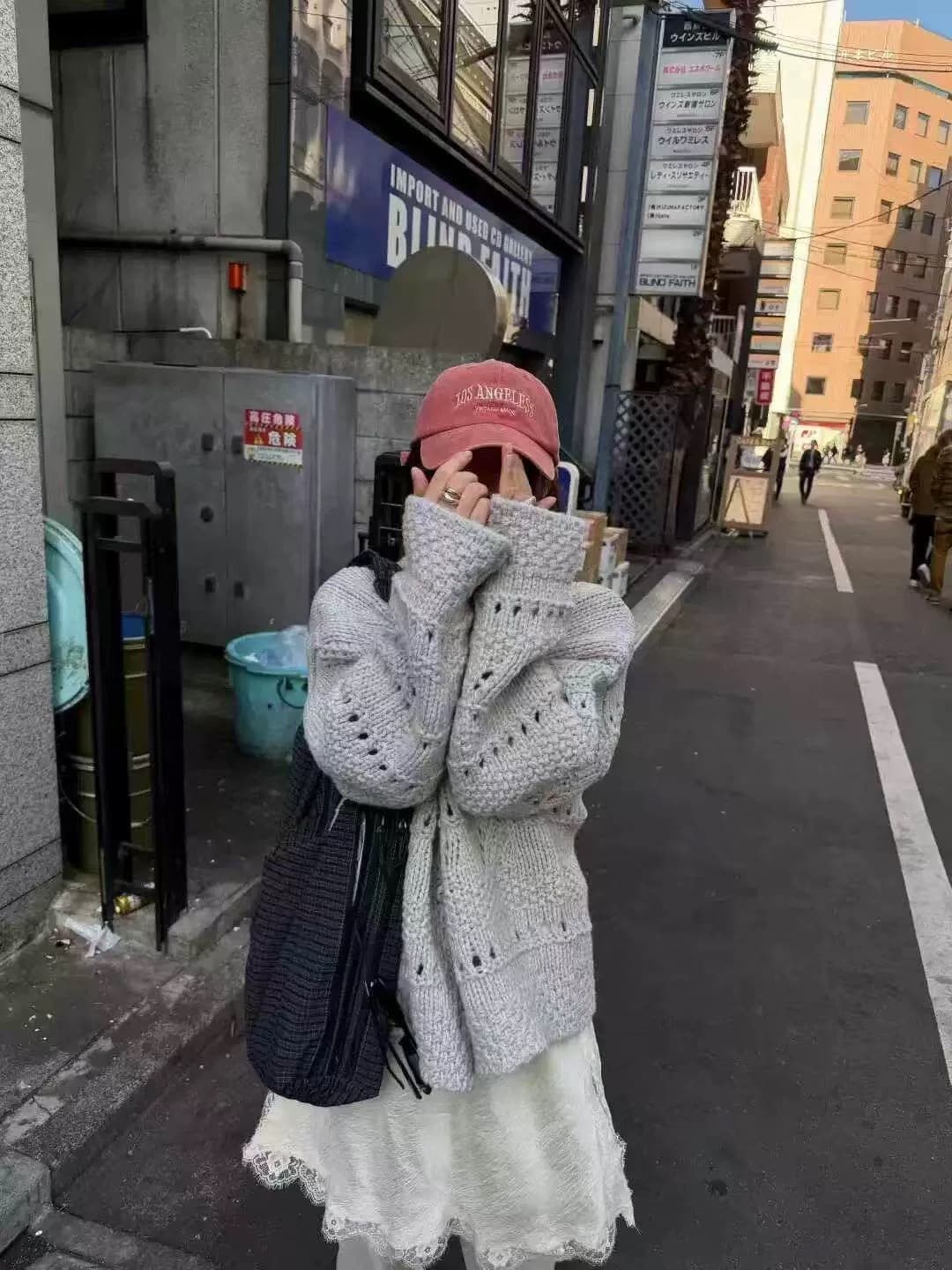 26 가을 겨울 한국 동대문 디자인 센스 홀로우 아웃 폴로 칼라 단색 니트 오픈 가디건 두꺼운 스웨터 코트 상세 이미지 7