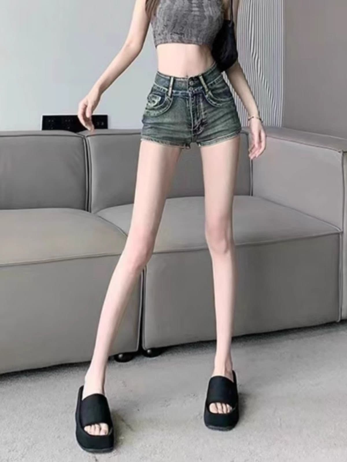 아메리칸 핫걸 레트로 데님 초단바지 여성 여름 2026 새로운 슬림해 보이는 타이트 스커트 와이드 레그 팬츠 거친 가장자리 뜨거운 바지 상세 이미지 4