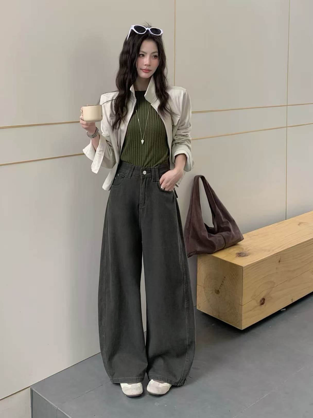 2026 가을 새로운 아메리칸 레트로 넓은 다리 청바지 여성 하이웨이스트 루즈핏 슬림해 보이는 다용도 캐주얼 모통이 칼 바지 이미지 2