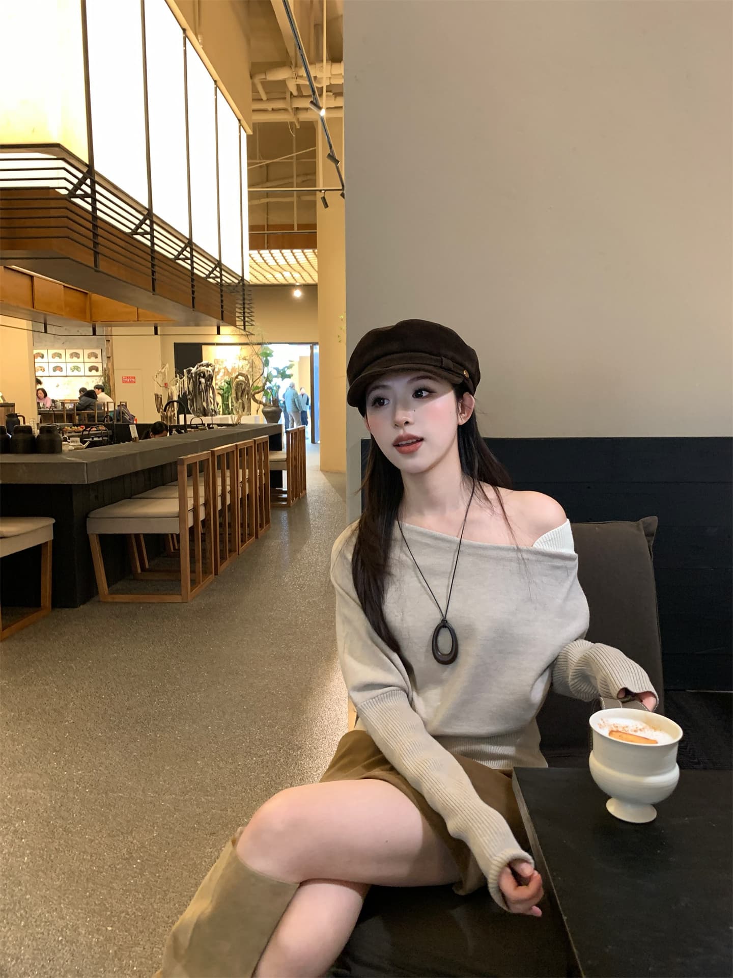 실사 정가 부드러운 품격 비스듬한 어깨 니트 스웨터 디자인 센스 루즈핏 느긋한 페이크 레이어드 스웨터 반 스커트 상세 이미지 10