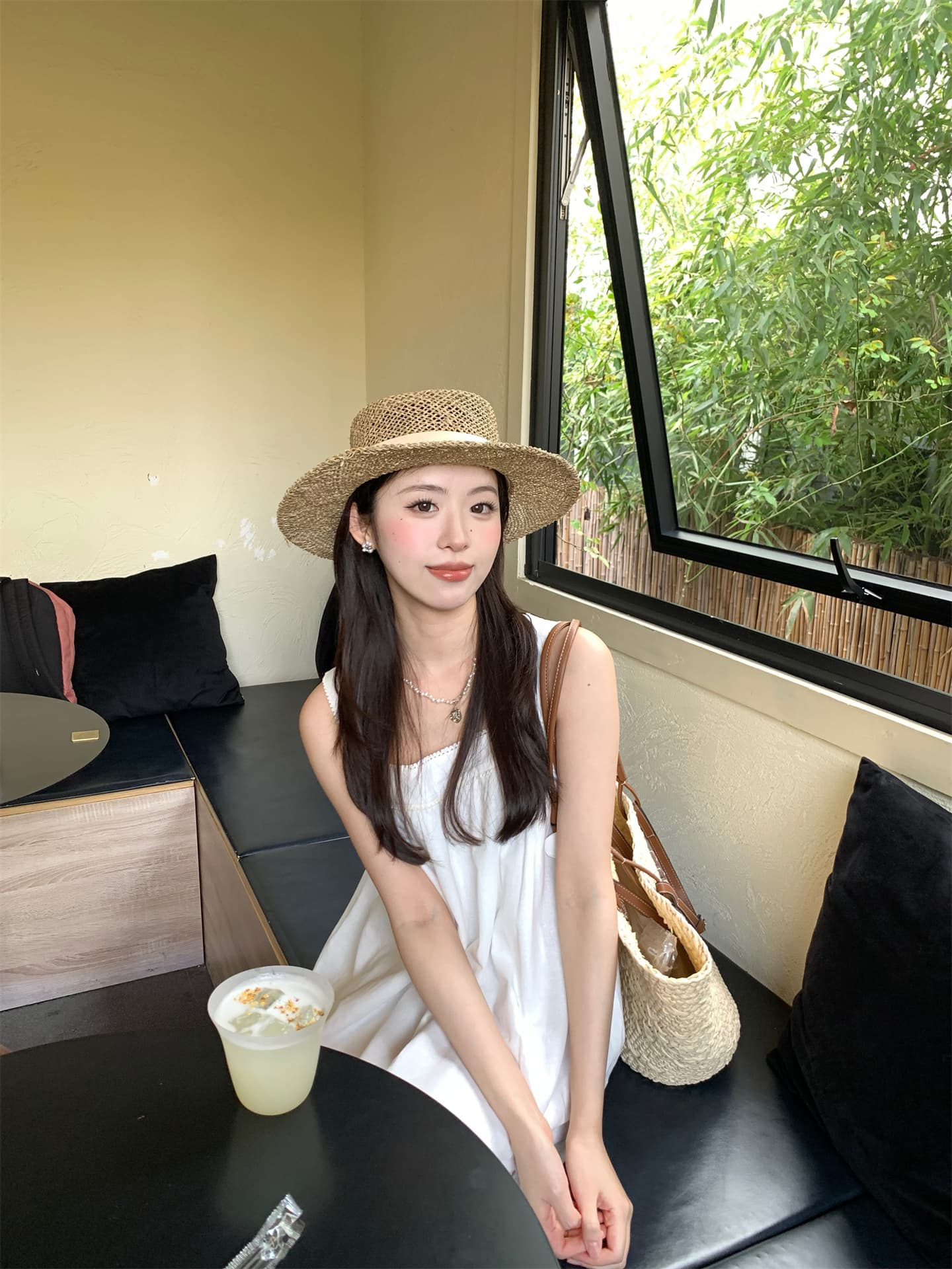 실사 정가 해변가 휴가 치마 아이들 민소매 롱 스커트 홀로우 아웃 자수 섹시함 백리스 슬립 드레스 상세 이미지 6