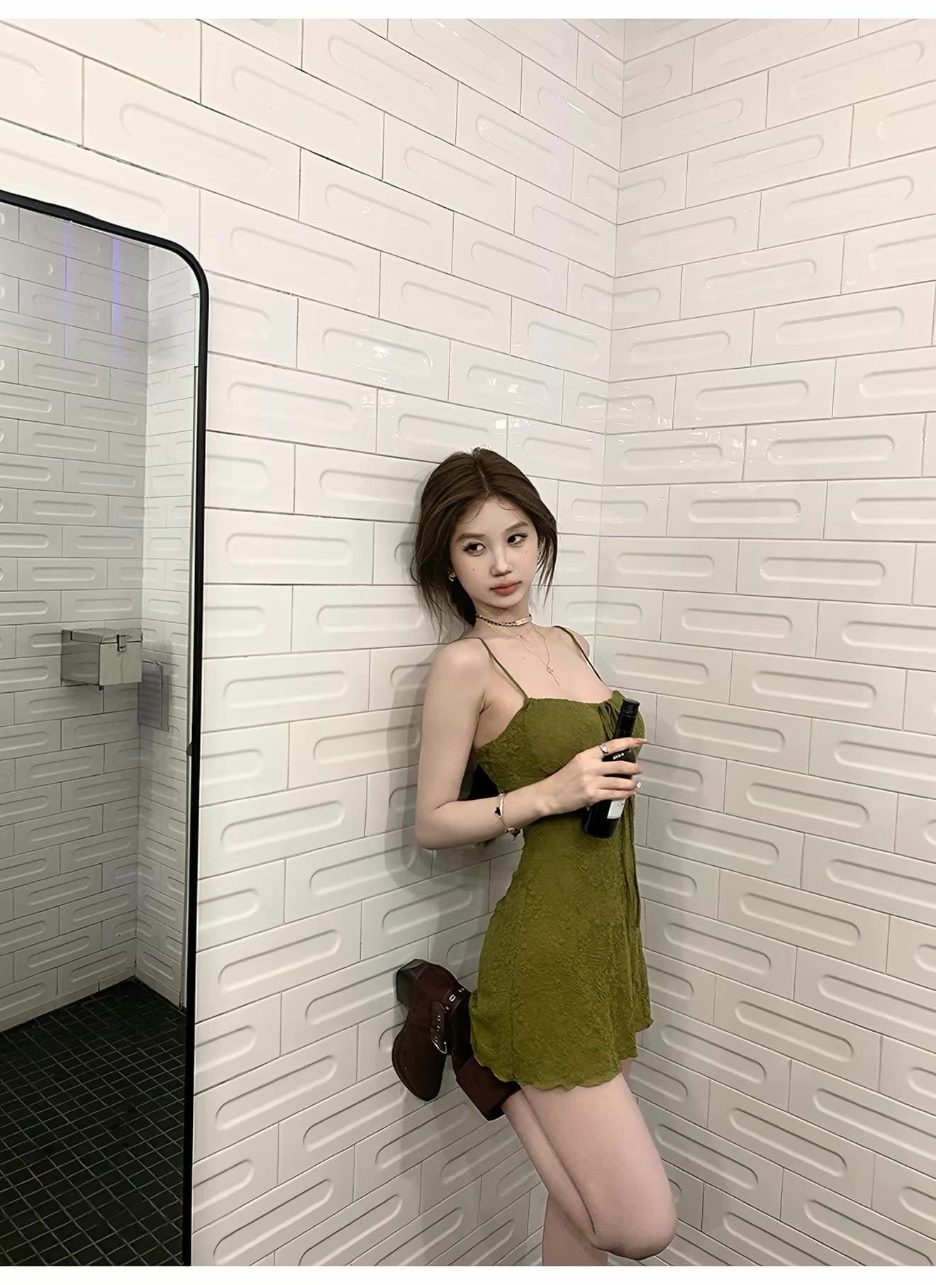 tongiiuu 웨이 팬 모니카 레트로 휴가 질감 슬립 여성 드레스 허리 수축 슬림해 보이는 한 마디 미니 스커트 이미지 4