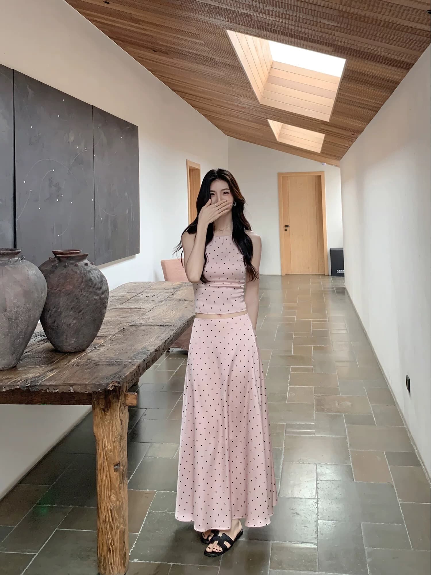 chicxixi 2026 aw 괴짜 품격 작은 샤넬 스타일 백리스 도트 무늬 슬립 반 스커트 휴가 바람 세트 상세 이미지 13