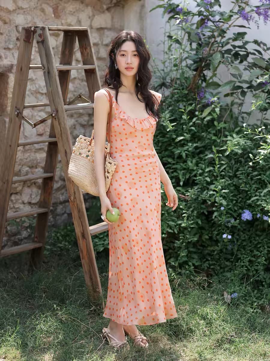 2026 스타 같은 단락 주황색 소다 뽕나무 누에 실크 비스듬한 자르다 프릴 도트 무늬 슬립 드레스 길다 미니 스커트 여성 상세 이미지 15